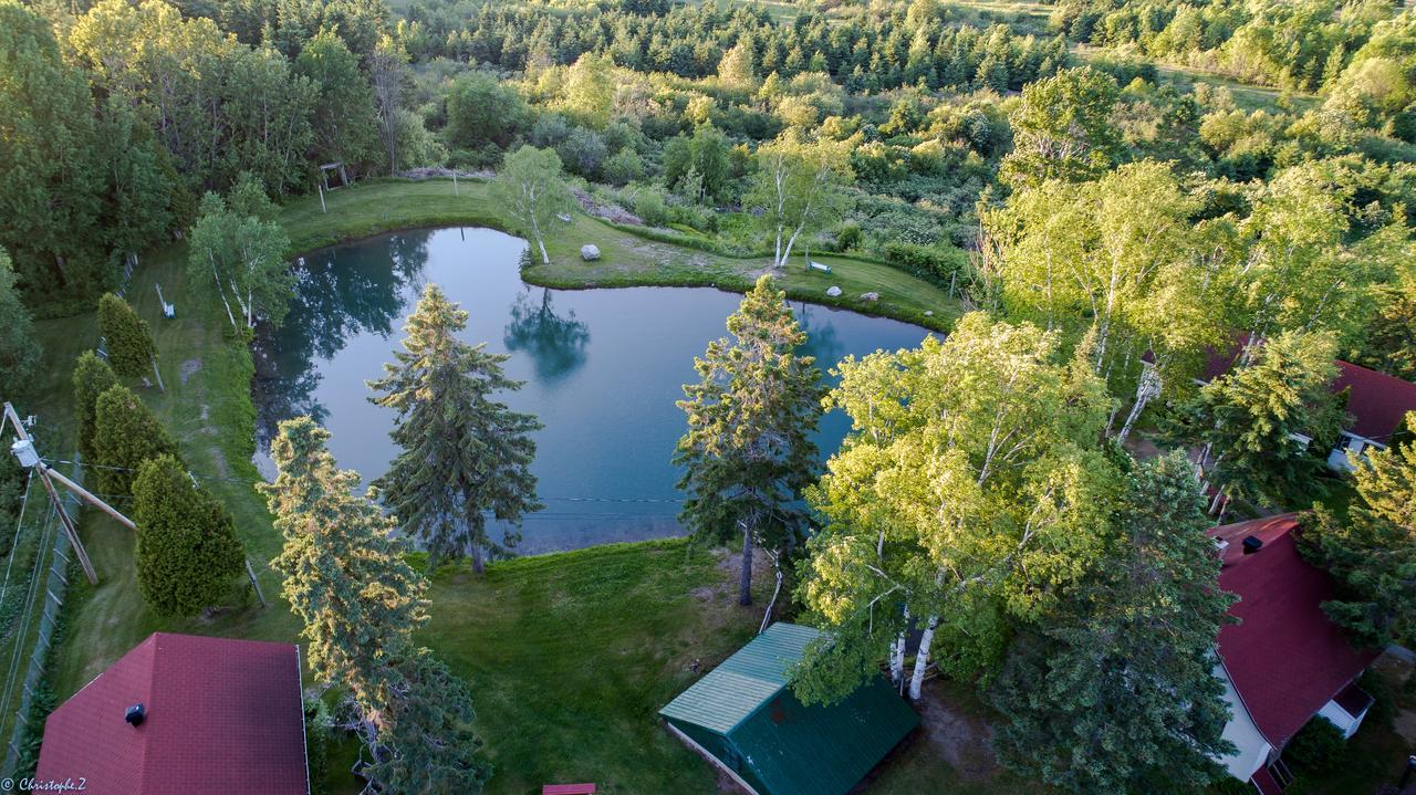 Auberge La Coudriere L'Isle-aux-Coudres Exterior foto